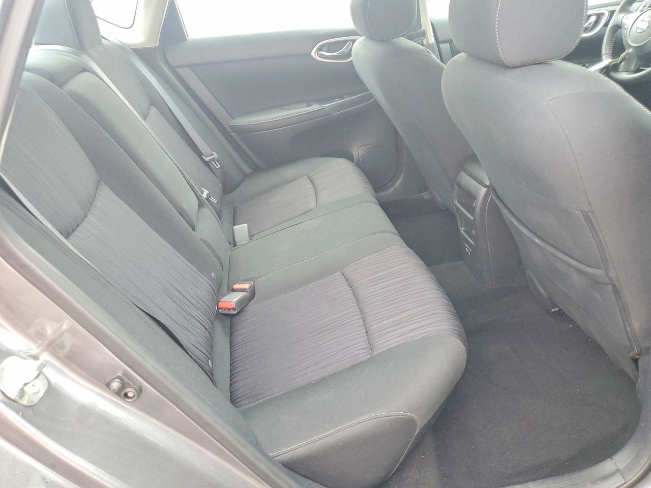2019 Nissan Sentra Sv - zdjęcie 10