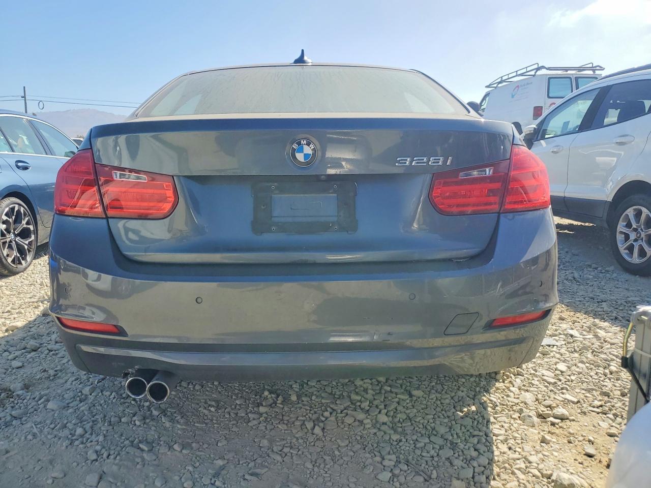 2013 BMW 328 I - zdjęcie 6