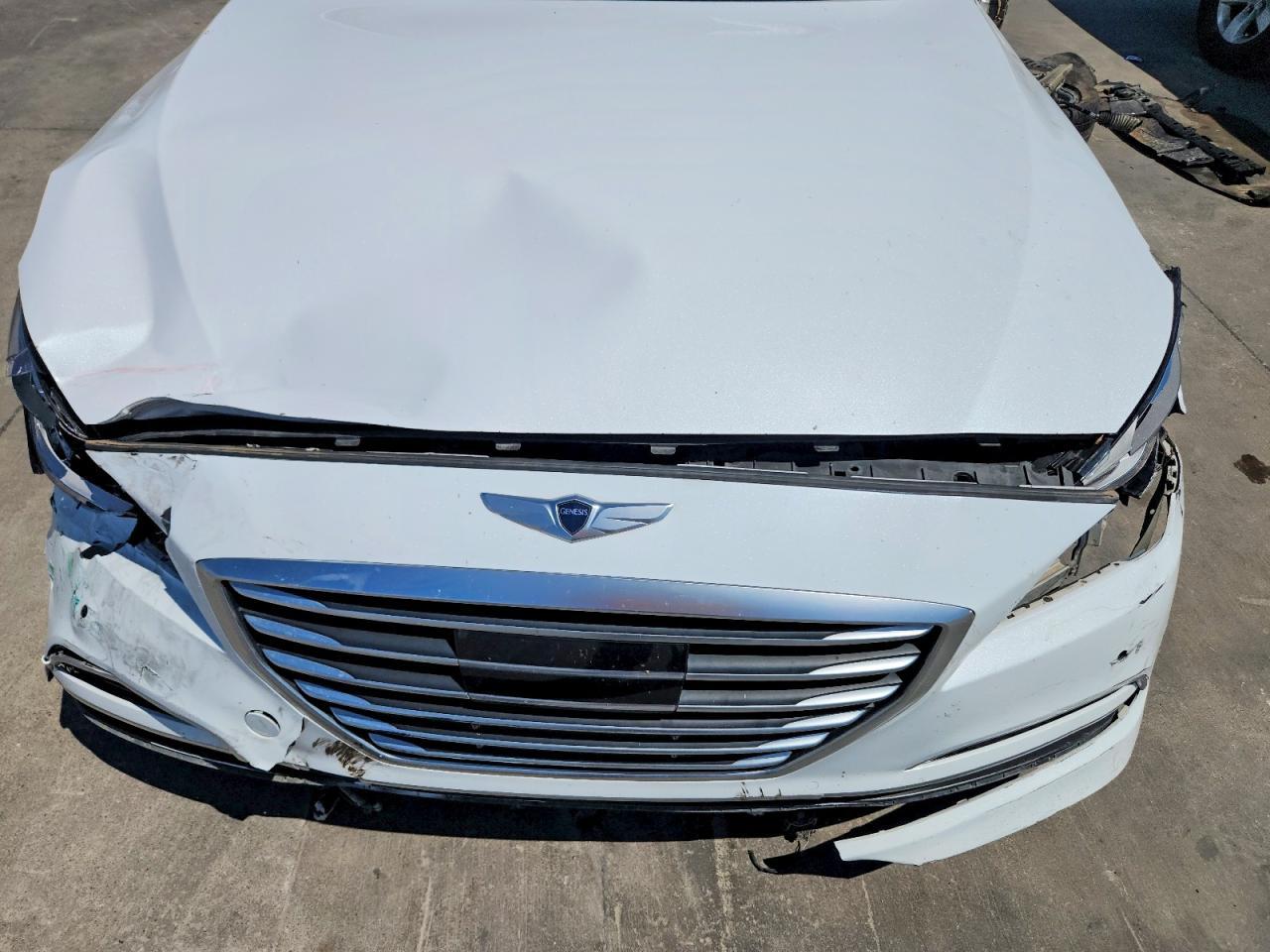 2015 Hyundai Genesis 3.8L - zdjęcie 11
