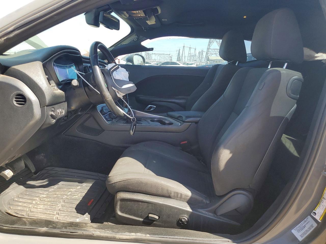 2017 Dodge Challenger Sxt - zdjęcie 7