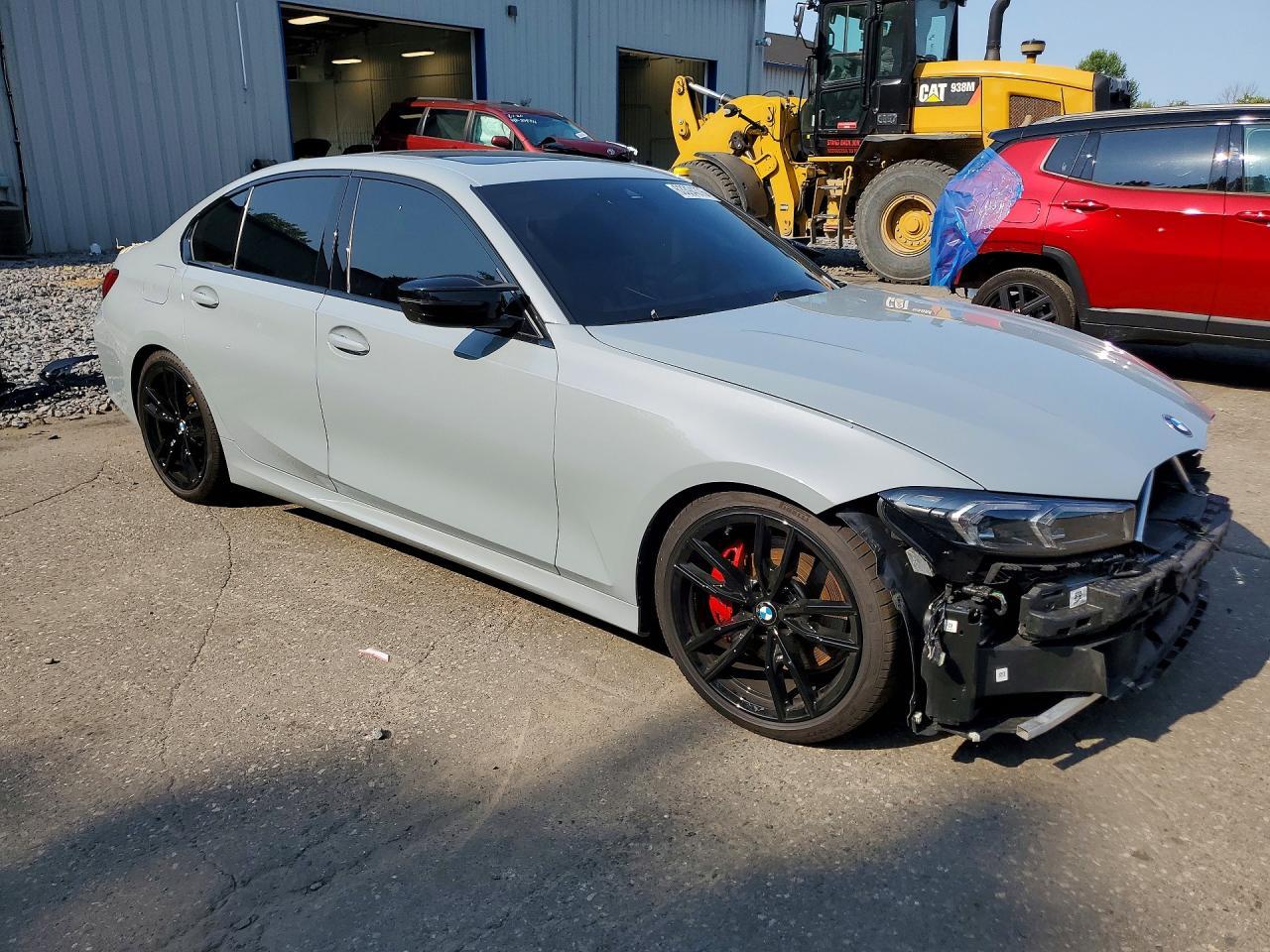 2023 BMW Seria 3 340i - zdjęcie 4
