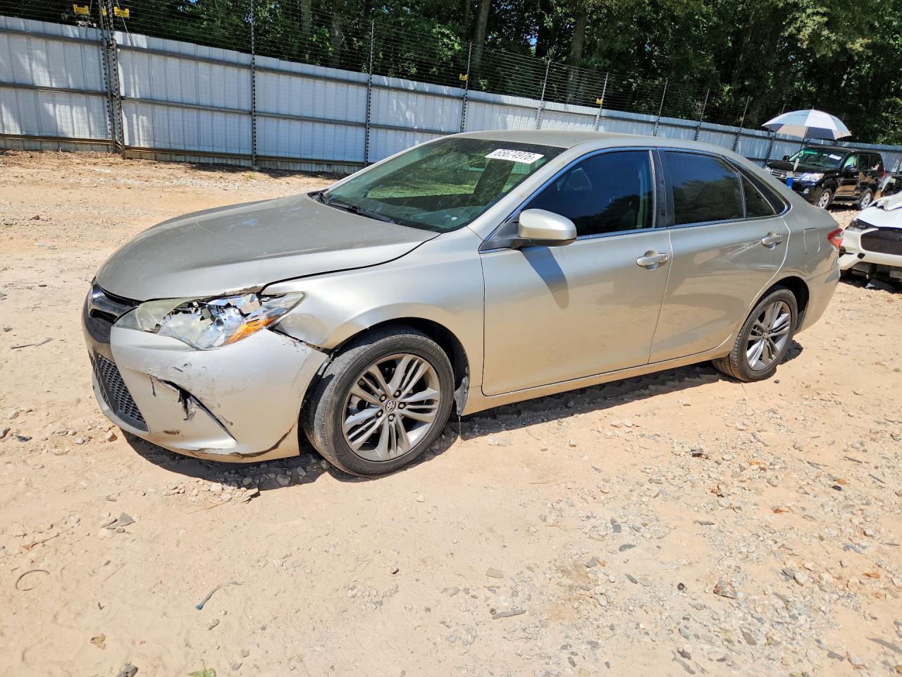 2015 Toyota Camry Se - zdjęcie główne