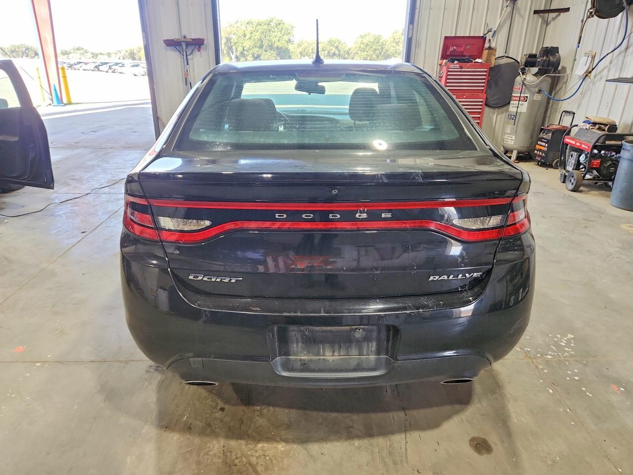 2015 Dodge Dart Sxt - zdjęcie 6