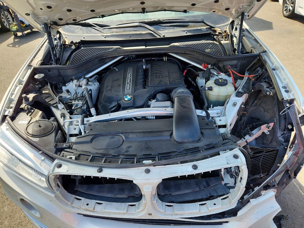 2016 BMW X5 xDrive35I - zdjęcie 12