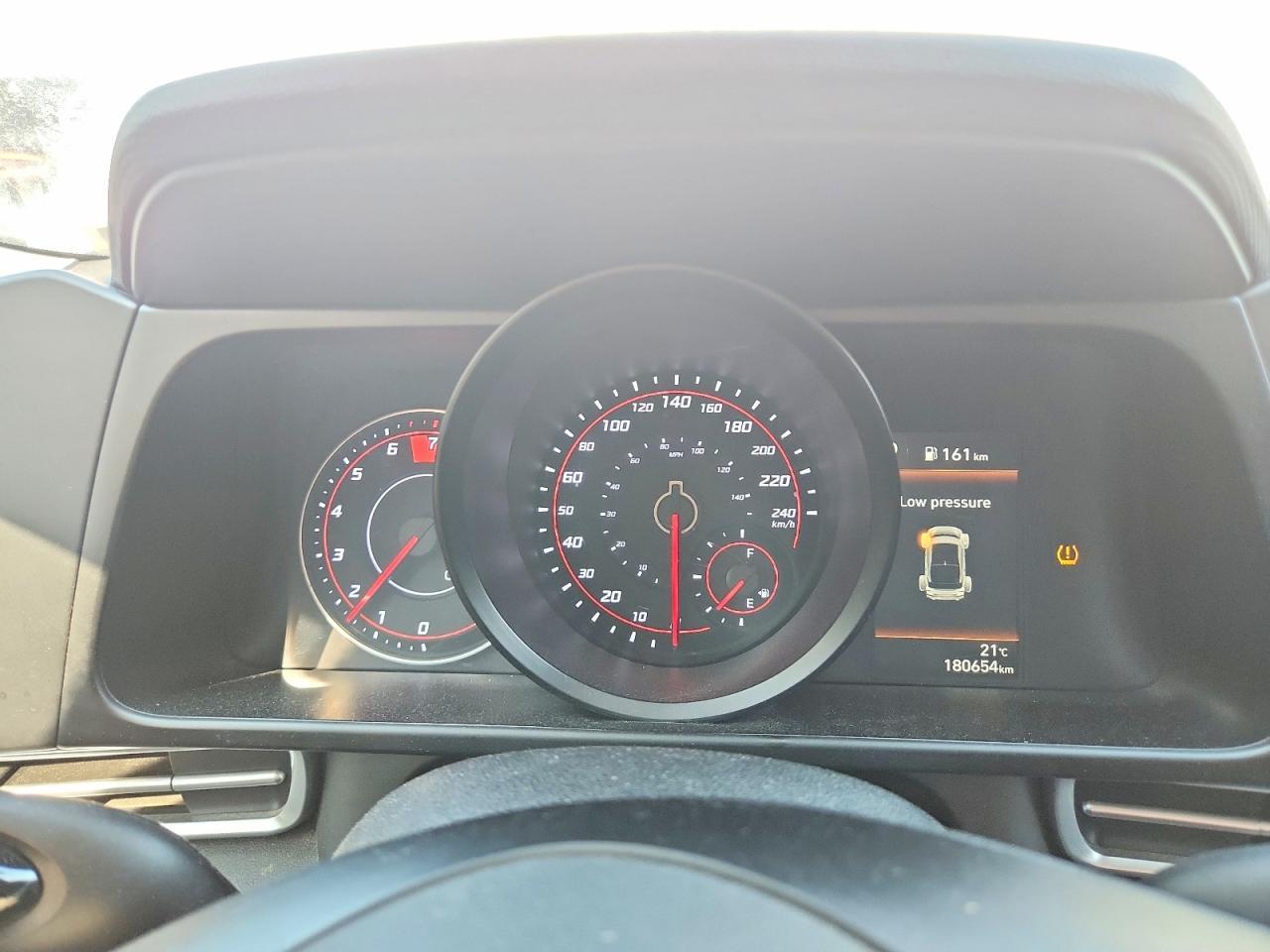 2021 Hyundai Elantra Sel - zdjęcie 9