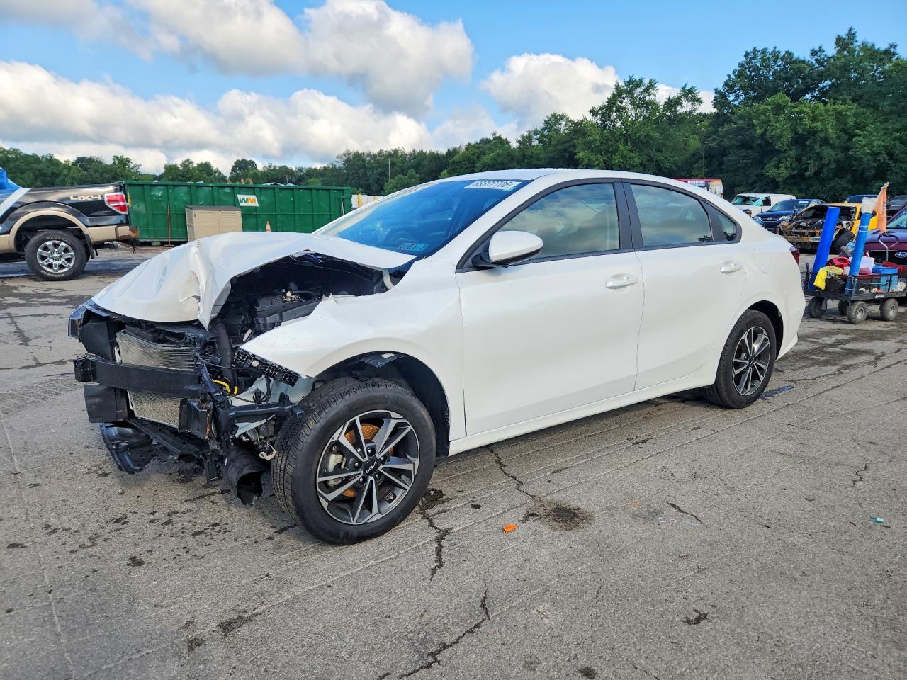 2024 Kia Forte Lxs - zdjęcie główne