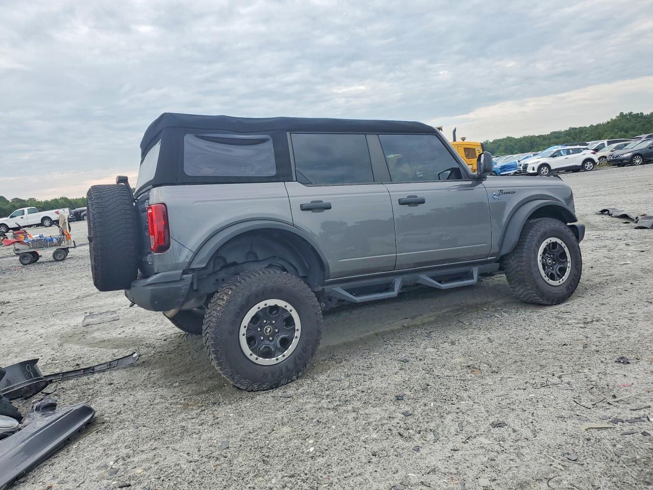 2023 Ford Bronco Base - zdjęcie 3