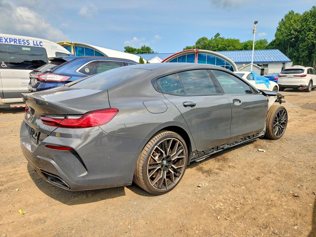 2024 BMW 840I - zdjęcie 3