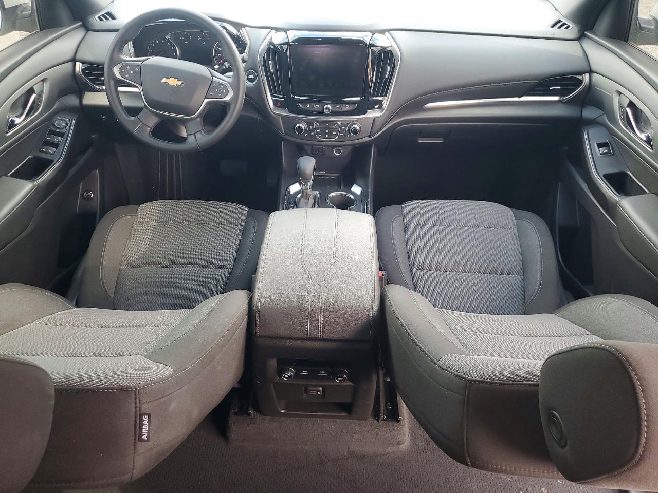 2023 Chevrolet Traverse Lt - zdjęcie 8