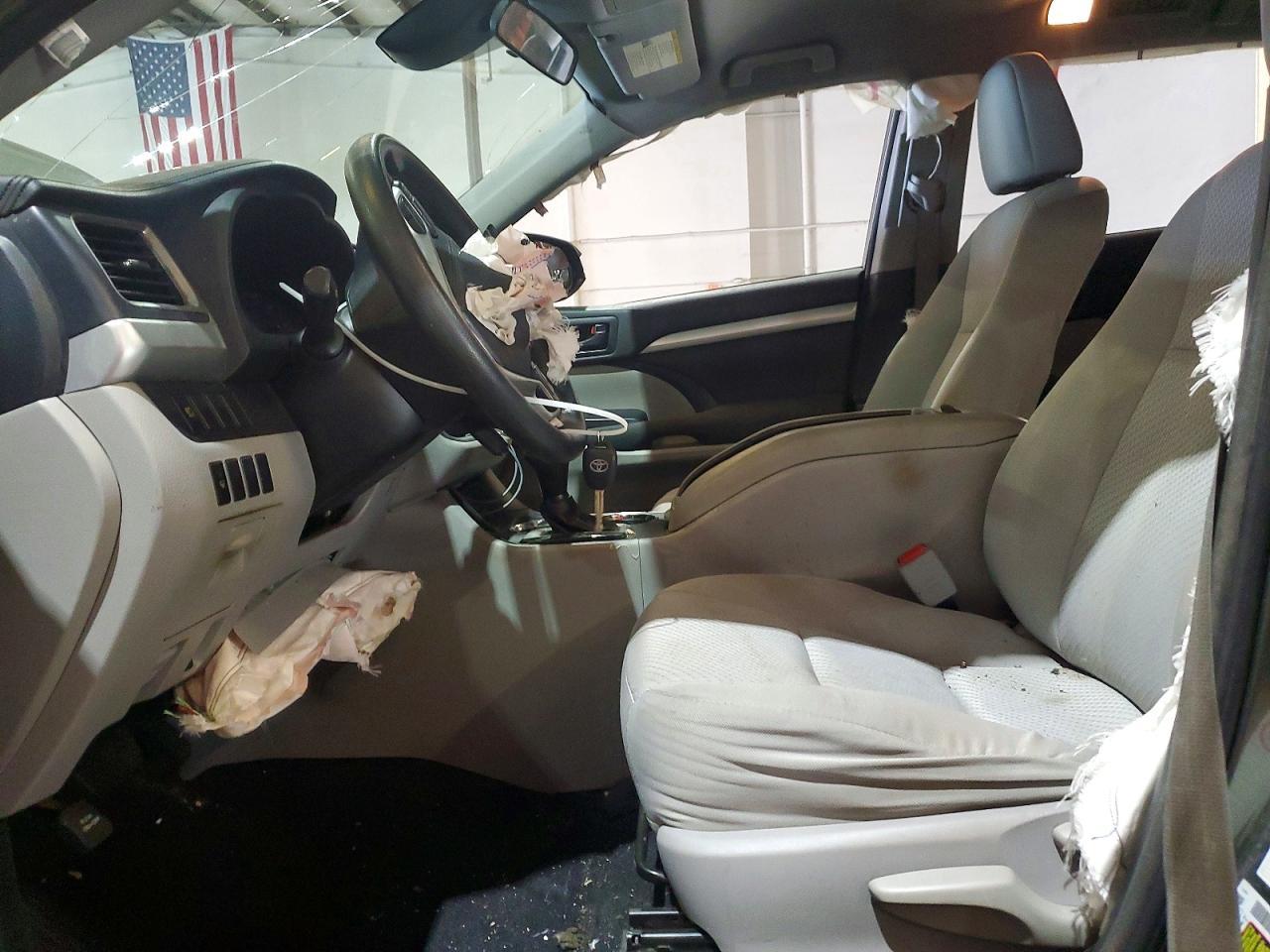 2017 Toyota Highlander Le - zdjęcie 7