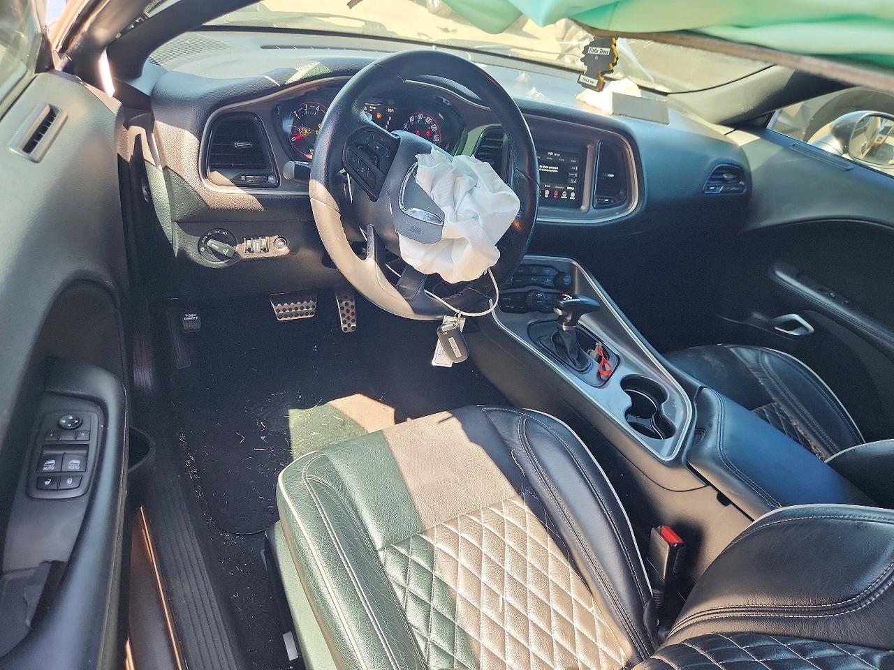 2022 Dodge Challenger R/T - zdjęcie 8
