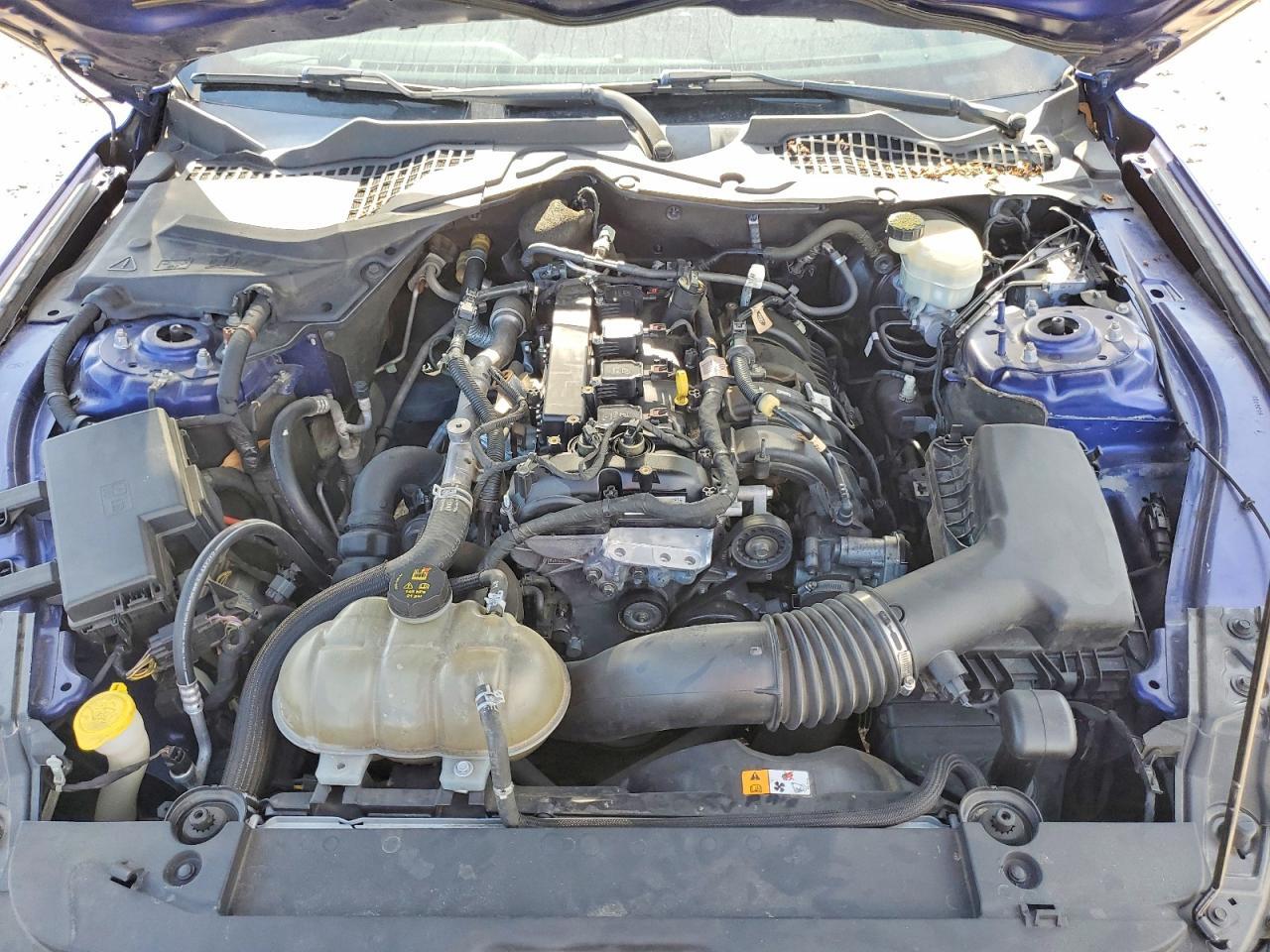 2016 Ford Mustang - zdjęcie 11