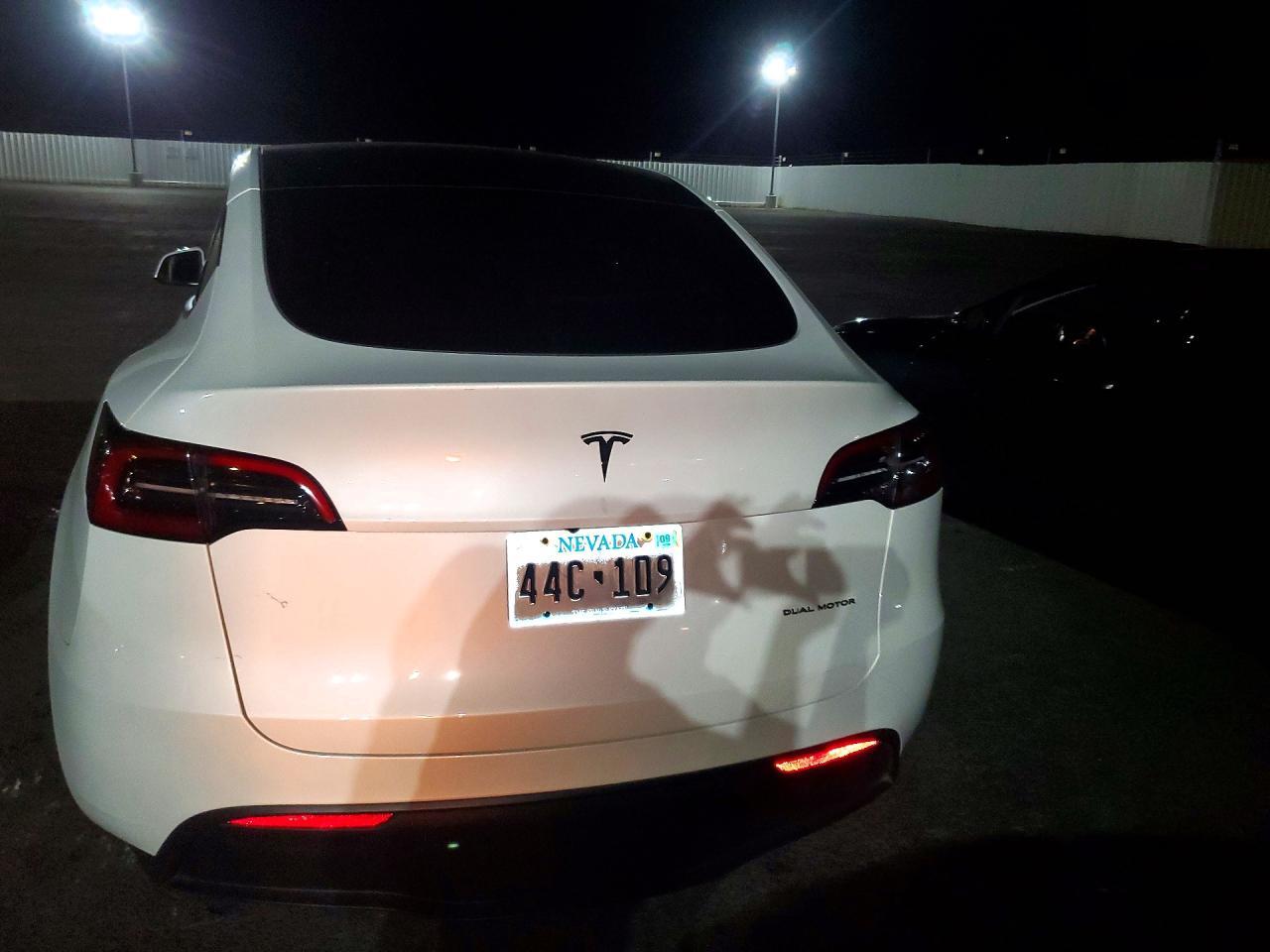 2024 Tesla Model Y - zdjęcie 6