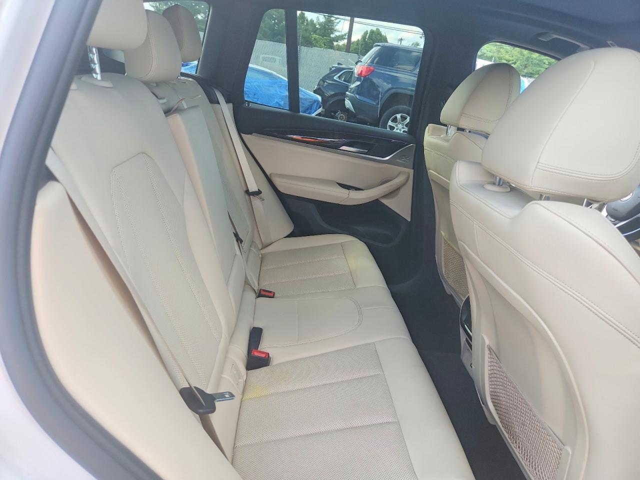 2022 BMW X3 xDrive30I - zdjęcie 11