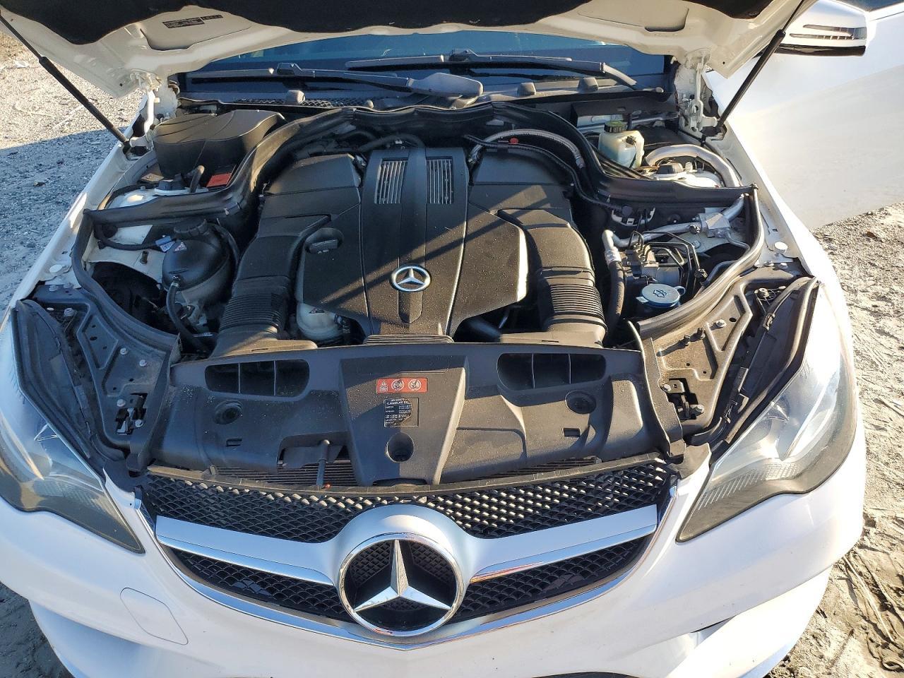 2016 Mercedes-Benz E 400 - zdjęcie 11