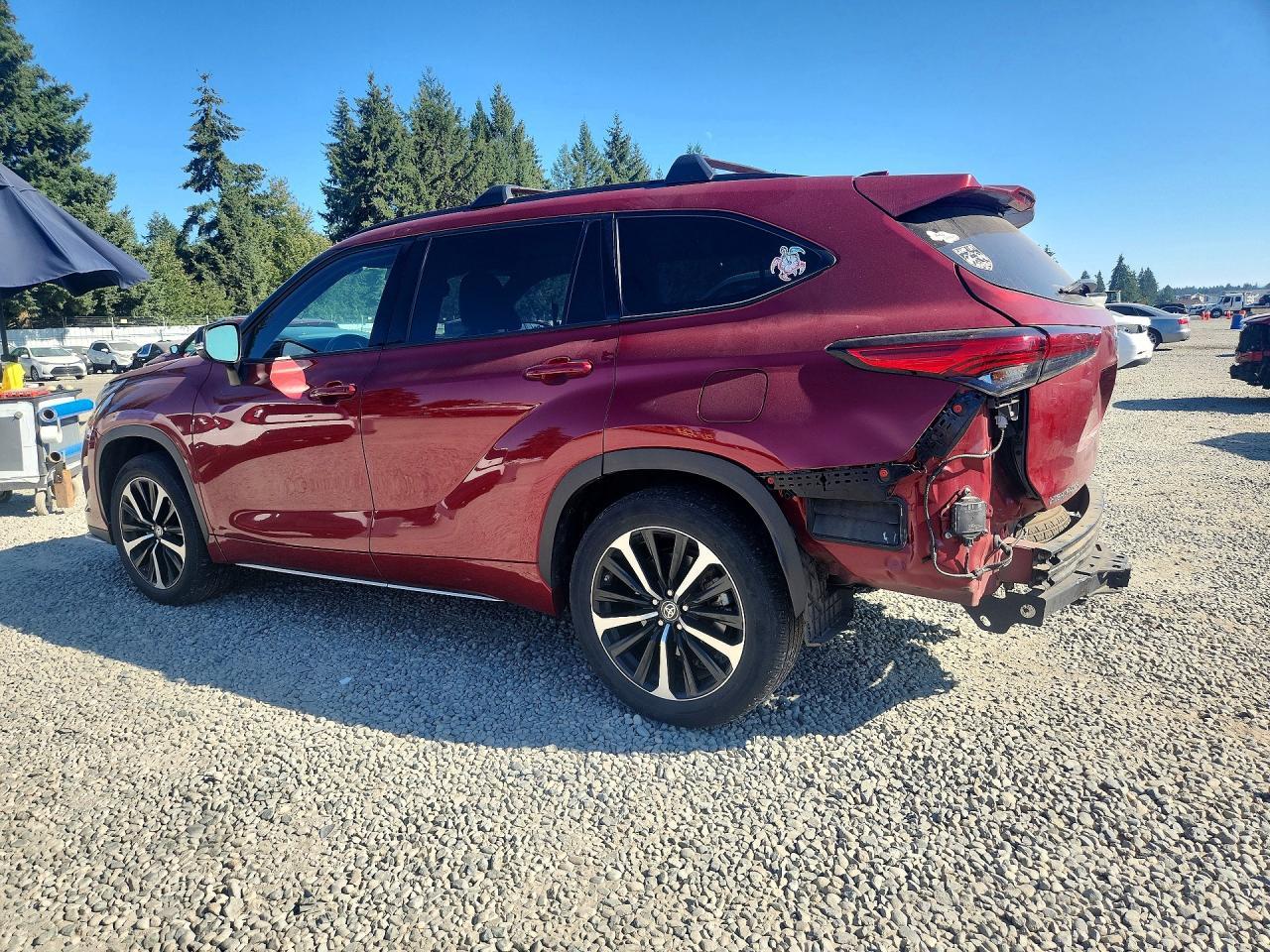 2021 Toyota Highlander Xse - zdjęcie 2
