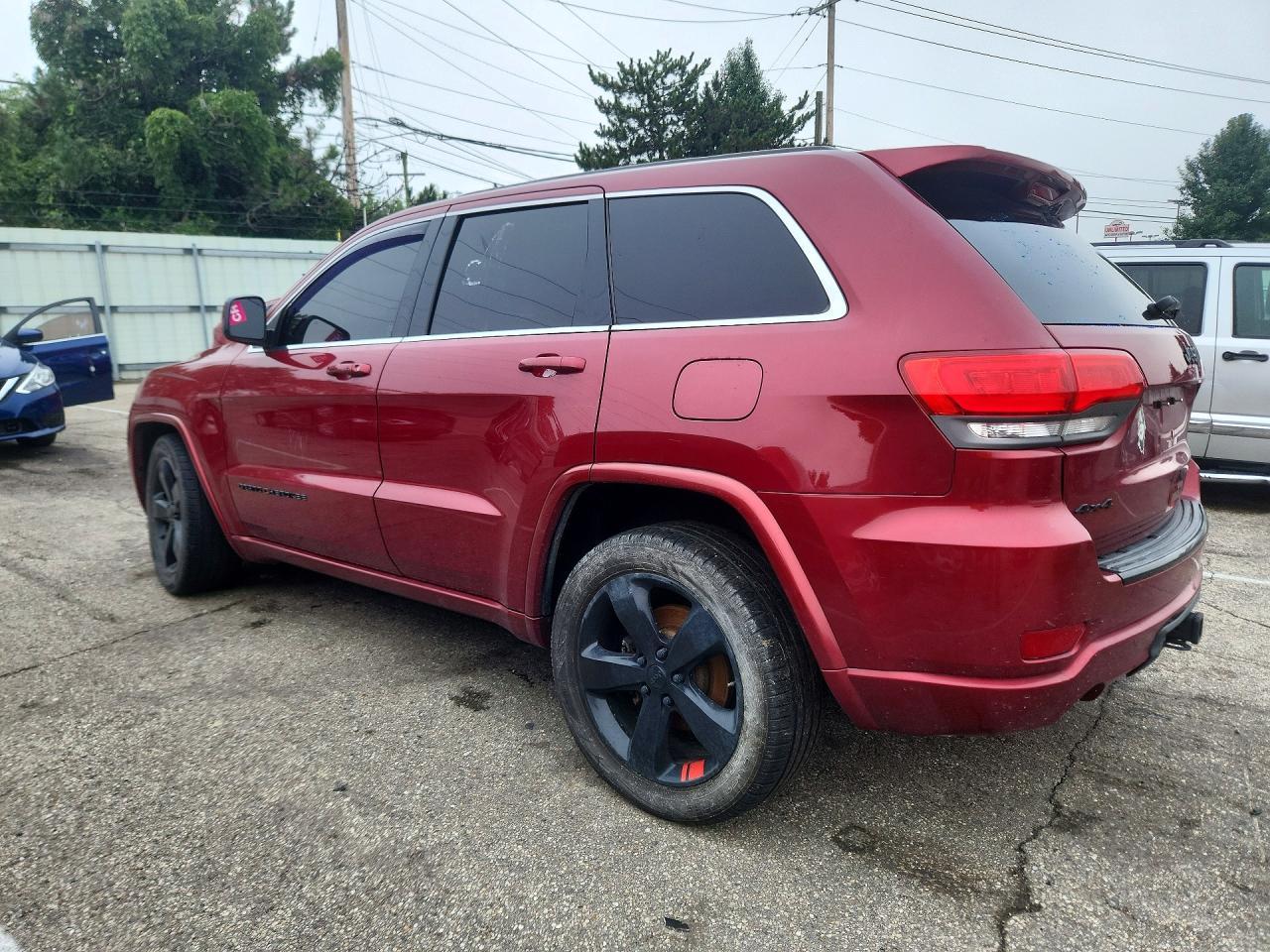 2015 Jeep Grand Cherokee Laredo - zdjęcie 2