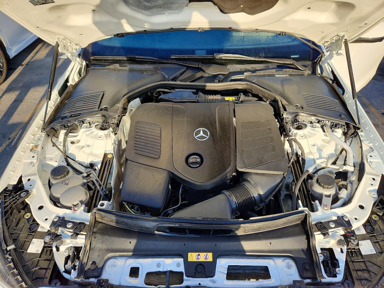 2024 Mercedes-Benz C 300 4Matic - zdjęcie 11