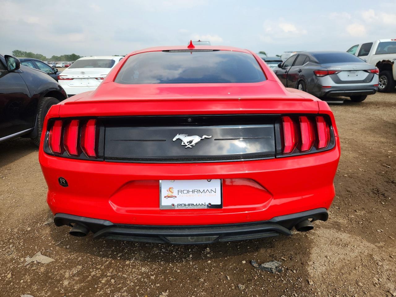 2021 Ford Mustang - zdjęcie 6