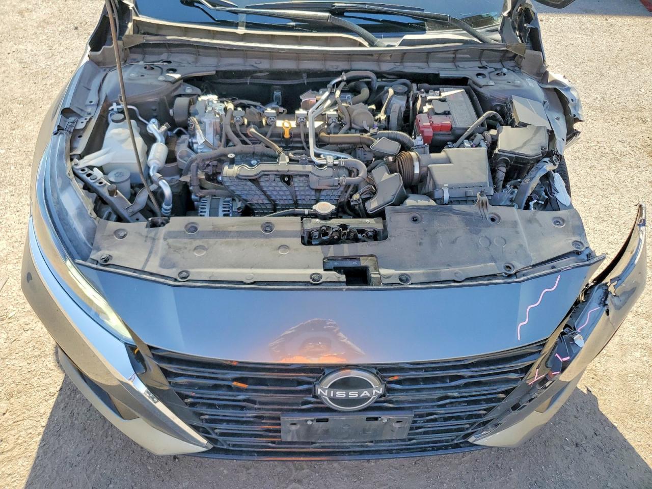 2025 Nissan Altima Sv - zdjęcie 11