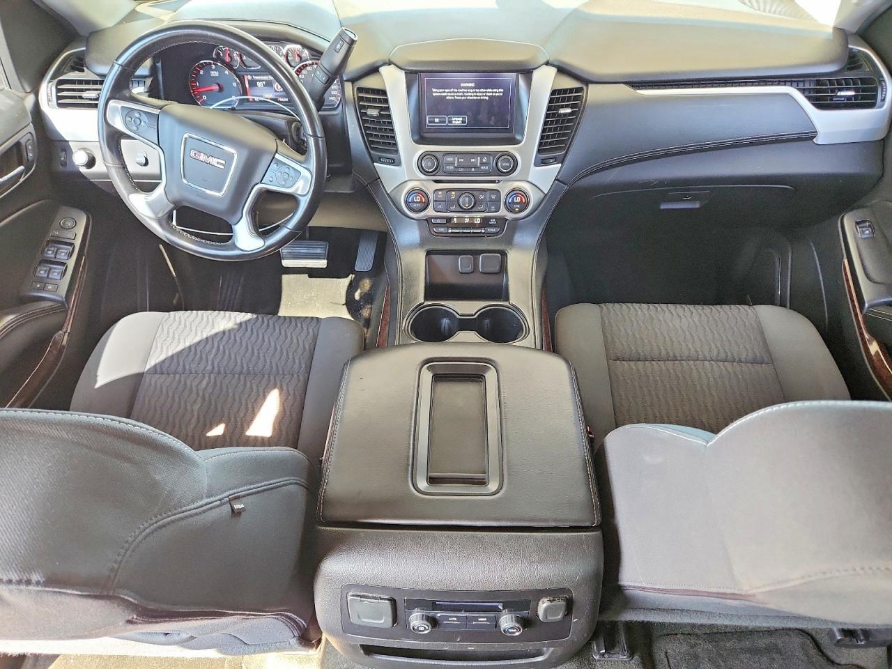 2016 GMC Yukon Sle - zdjęcie 8