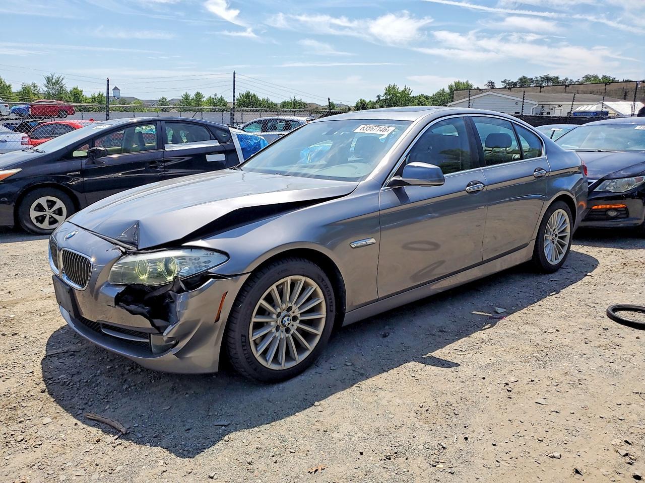 2013 BMW 535 Xi - zdjęcie główne