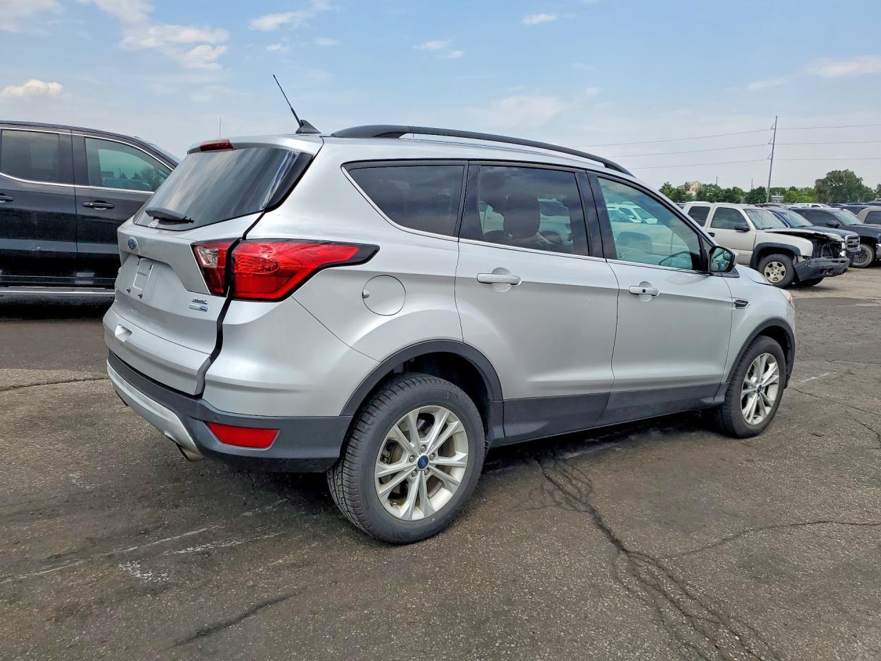 2019 Ford Escape Sel - zdjęcie 3