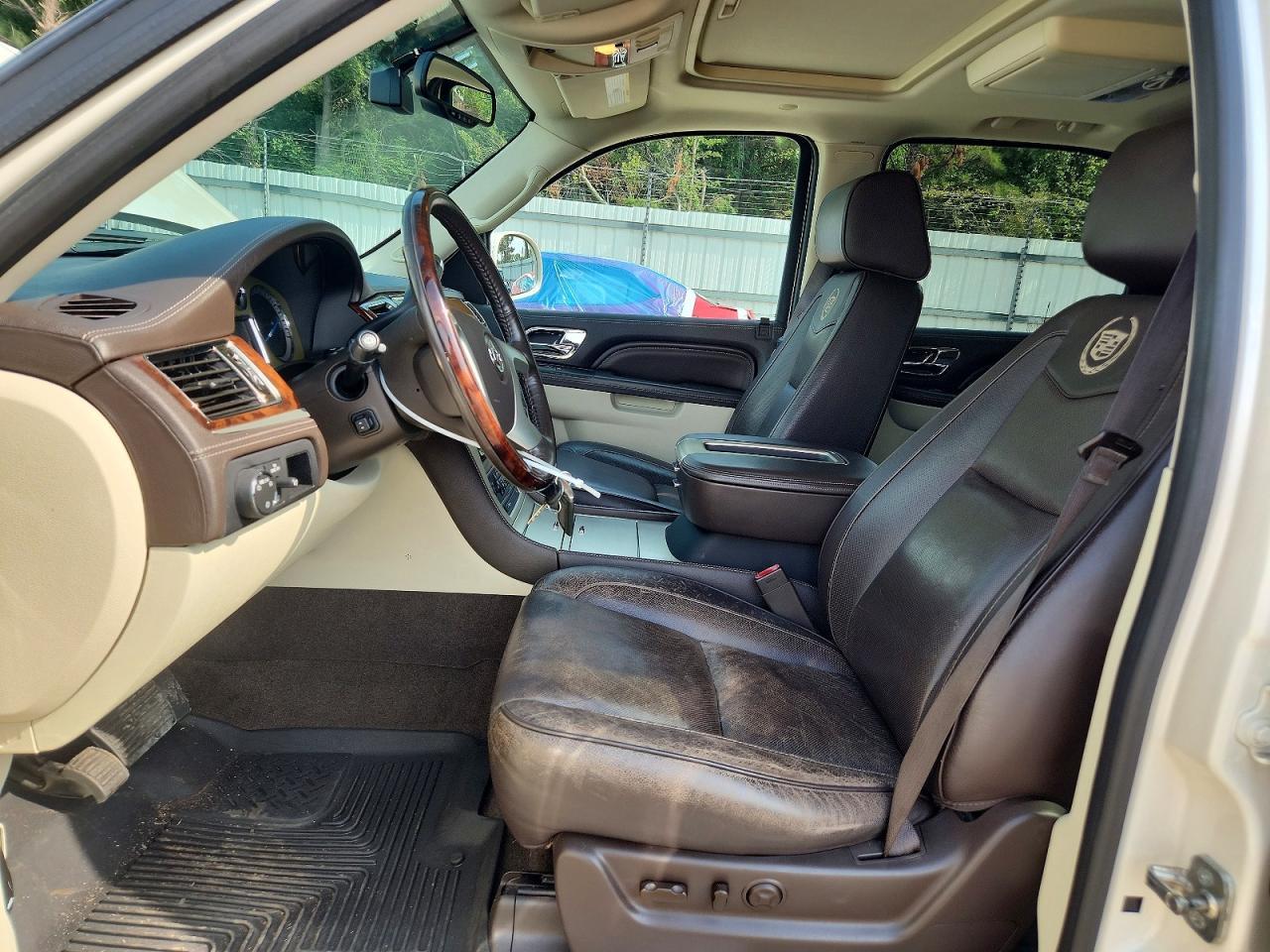 2013 Cadillac Escalade Platinum - zdjęcie 7