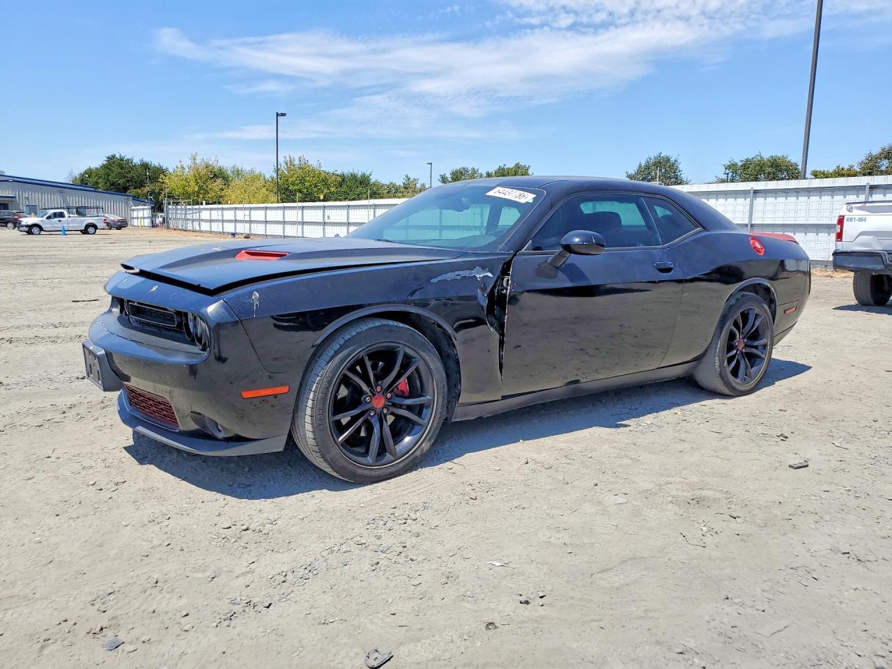 2016 Dodge Challenger Sxt - zdjęcie główne