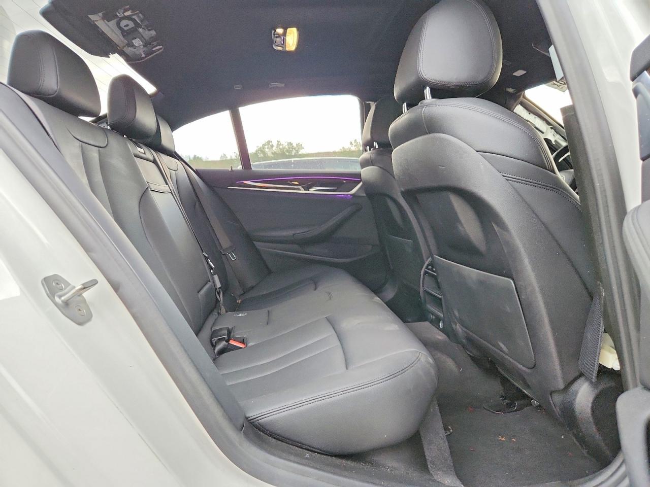 2019 BMW Seria 5 530i - zdjęcie 10