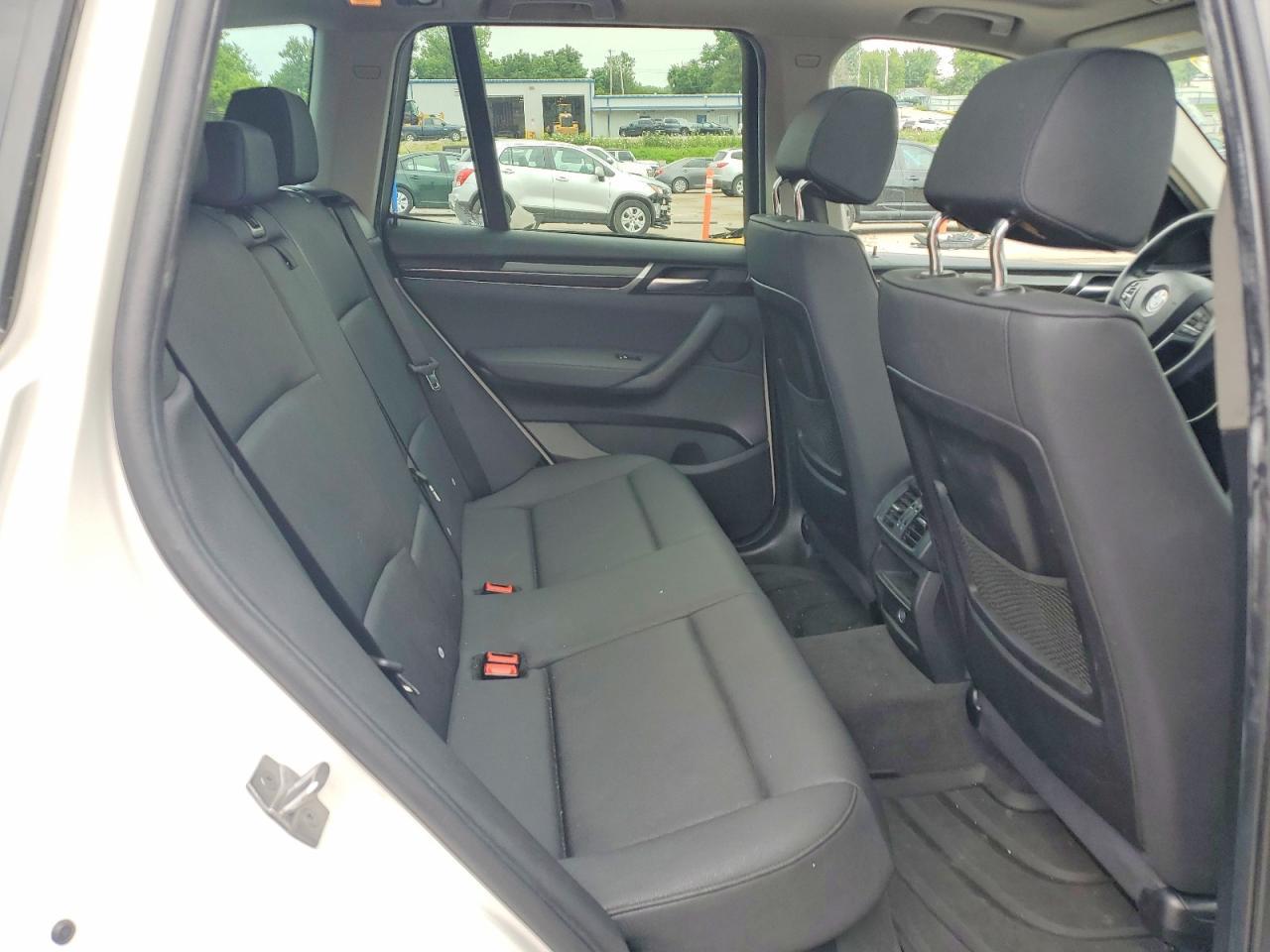 2017 BMW X3 xDrive28I - zdjęcie 10