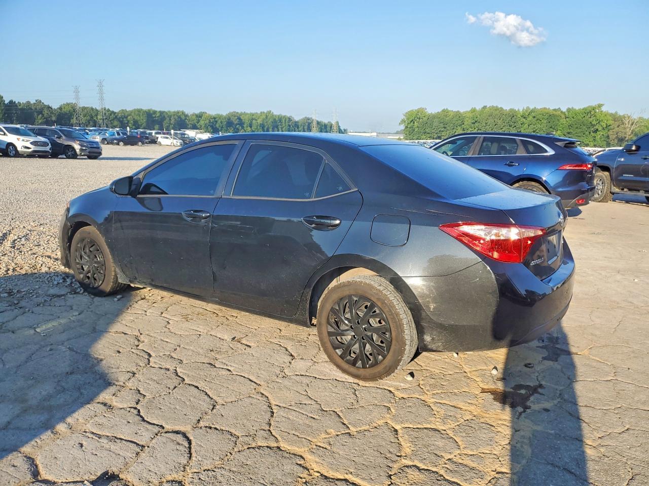 2019 Toyota Corolla Le - zdjęcie 2