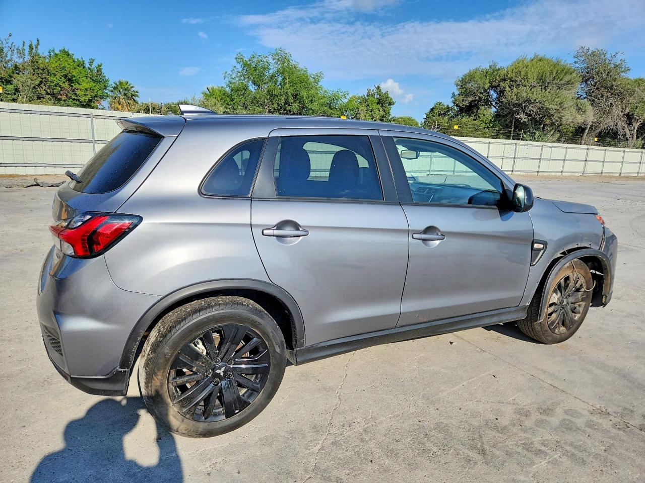 2024 Mitsubishi Outlander Sport S/Se - zdjęcie 3