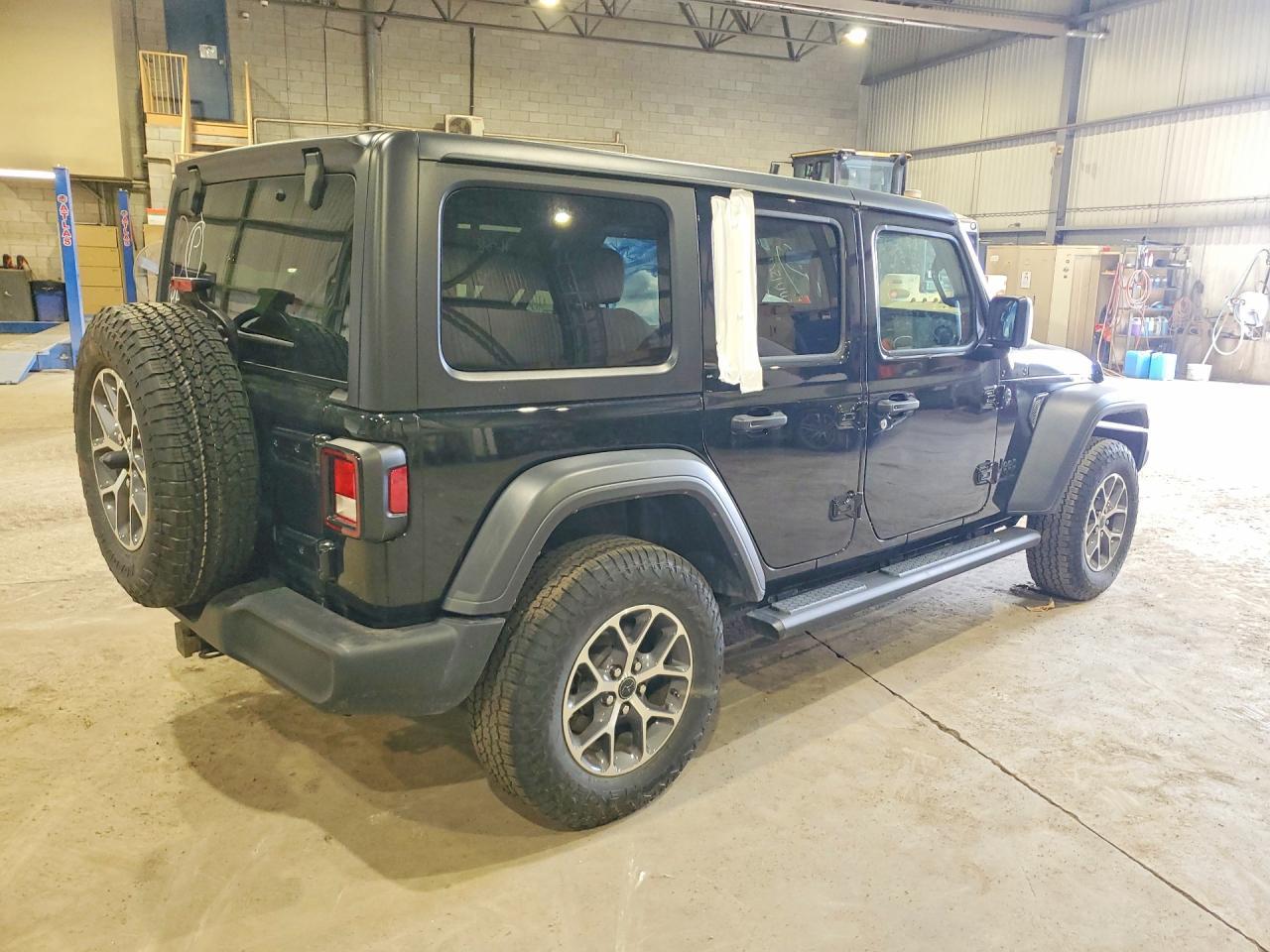 2024 Jeep Wrangler Sport - zdjęcie 3