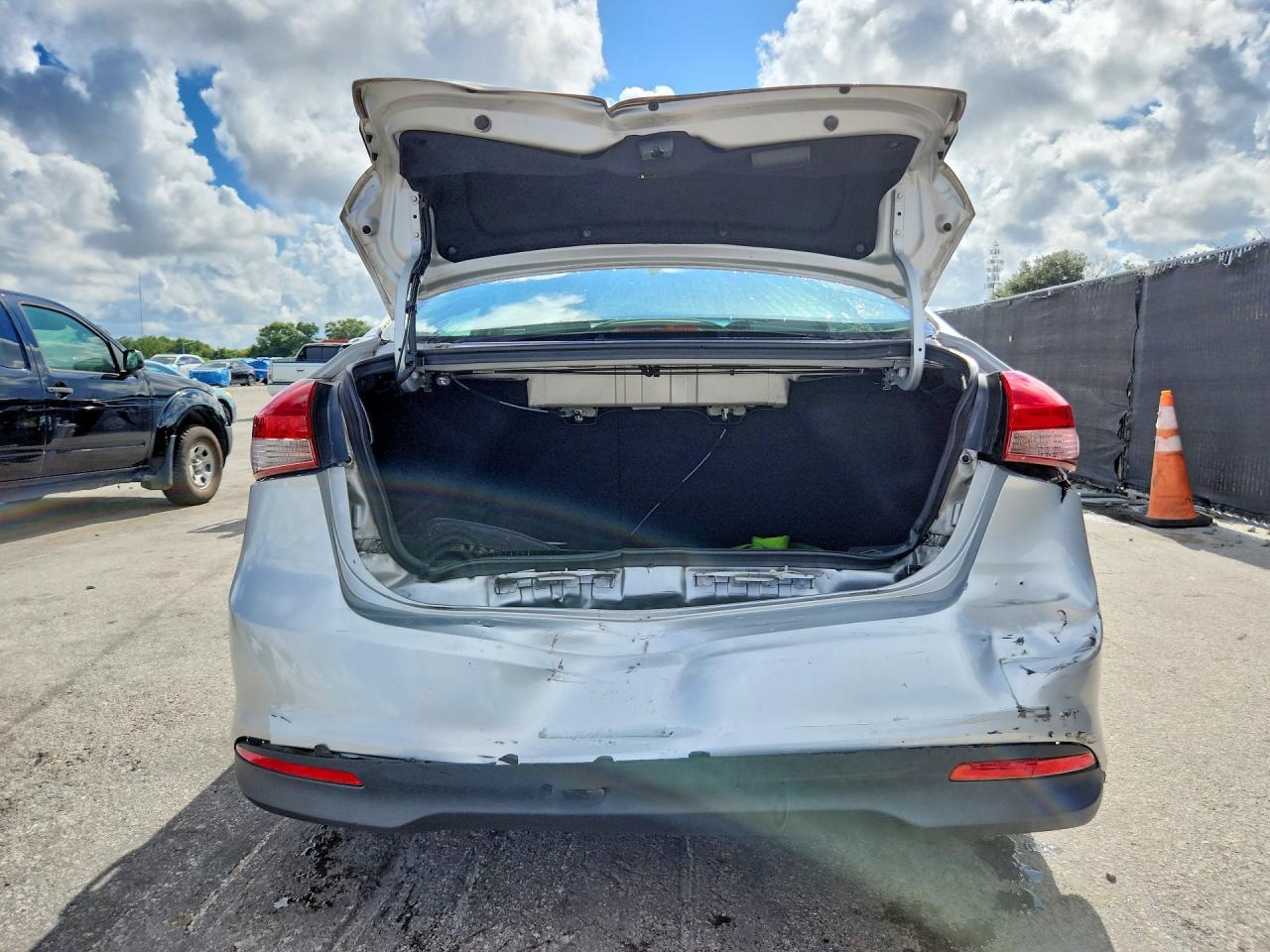 2018 Kia Forte Lx - zdjęcie 6