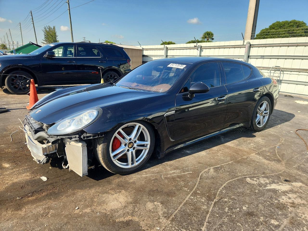 2014 Porsche Panamera S - zdjęcie główne