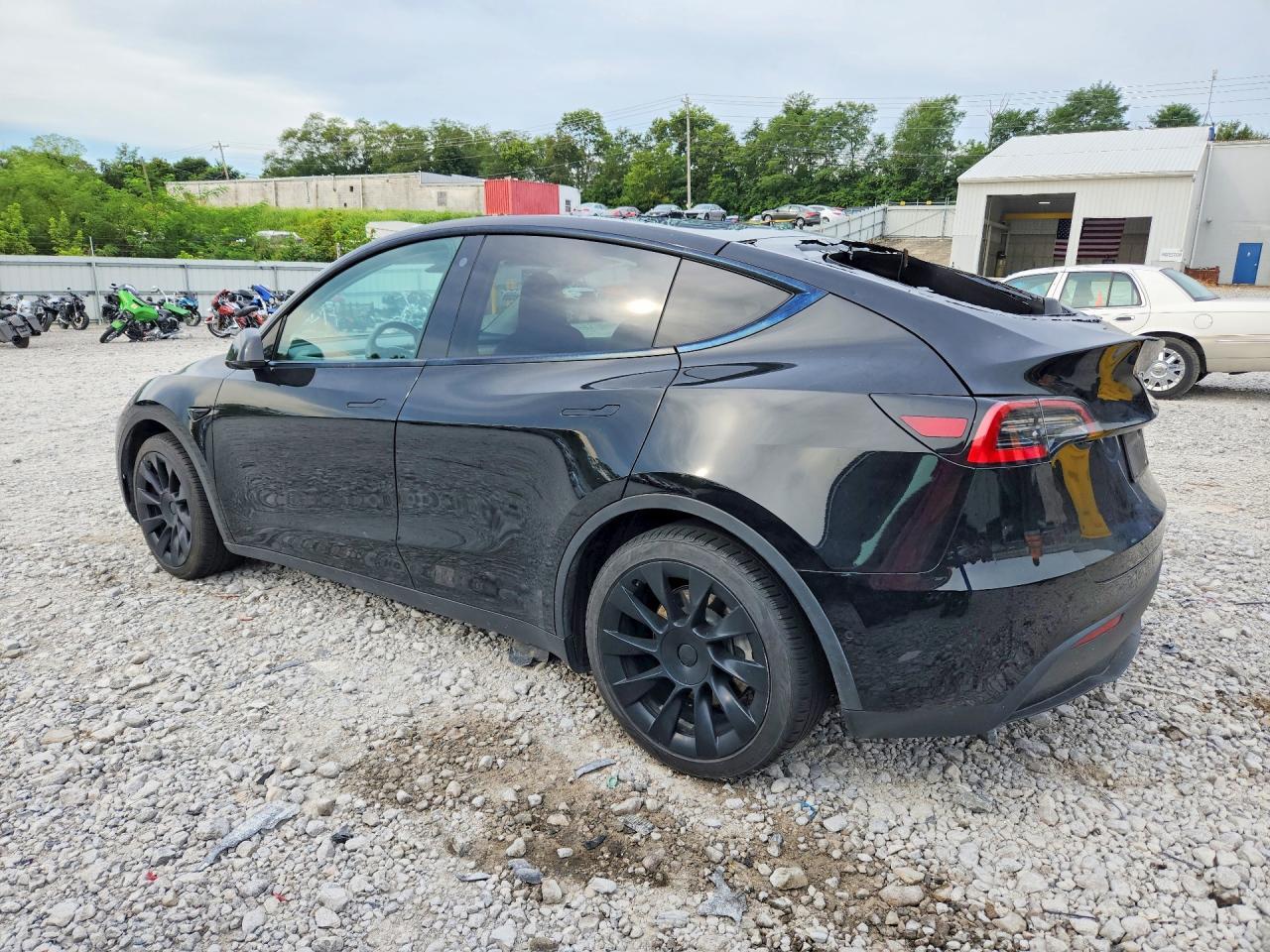 2021 Tesla Model Y - zdjęcie 2