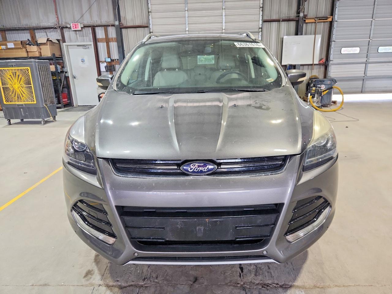 2014 Ford Escape Titanium - zdjęcie 5