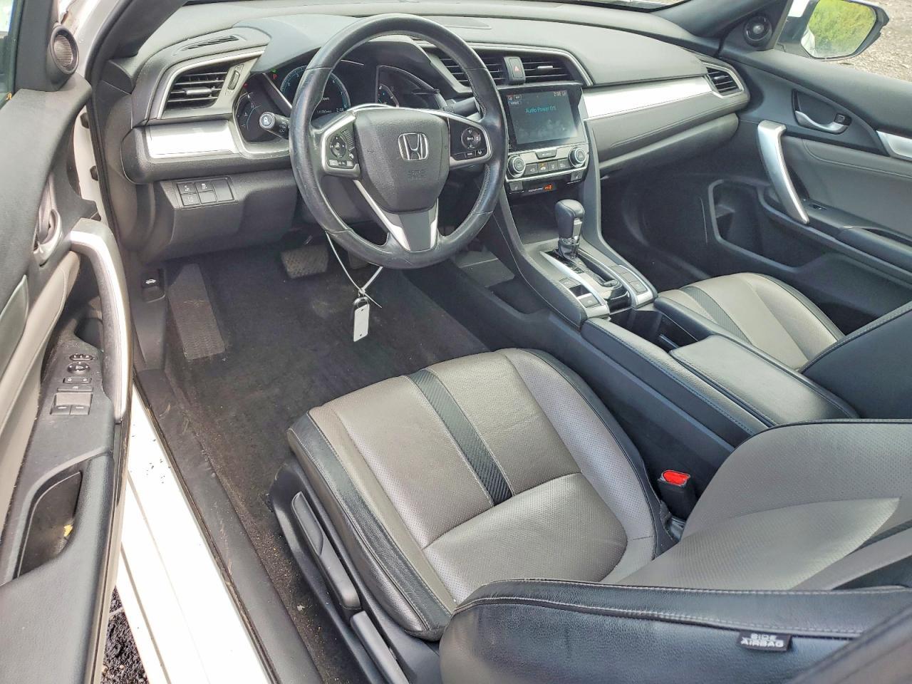 2017 Honda Civic Touring - zdjęcie 8