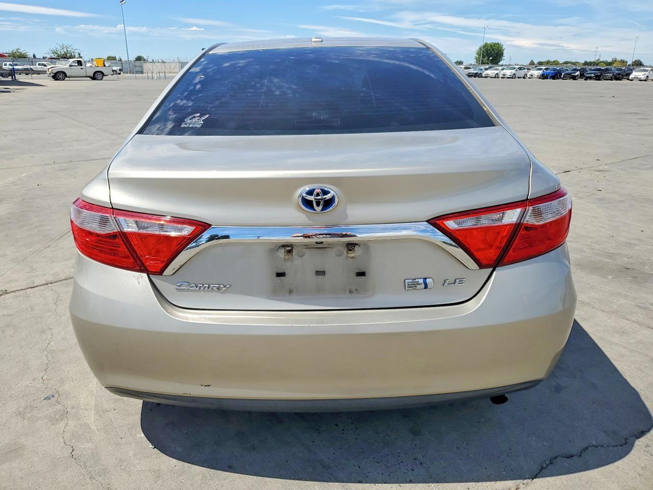 2017 Toyota Camry Hybrid Le - zdjęcie 6