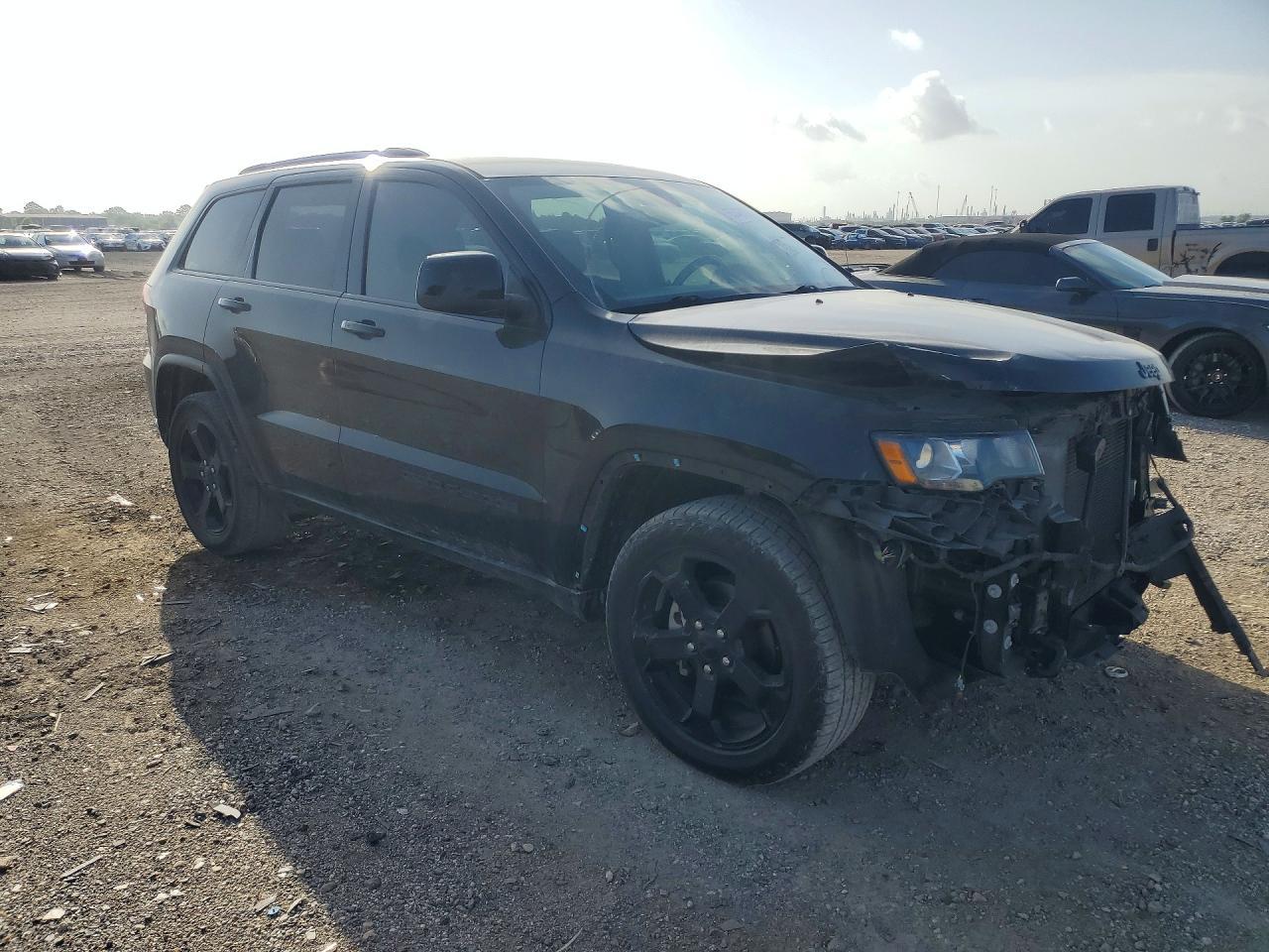 2019 Jeep Grand Cherokee Laredo - zdjęcie 4