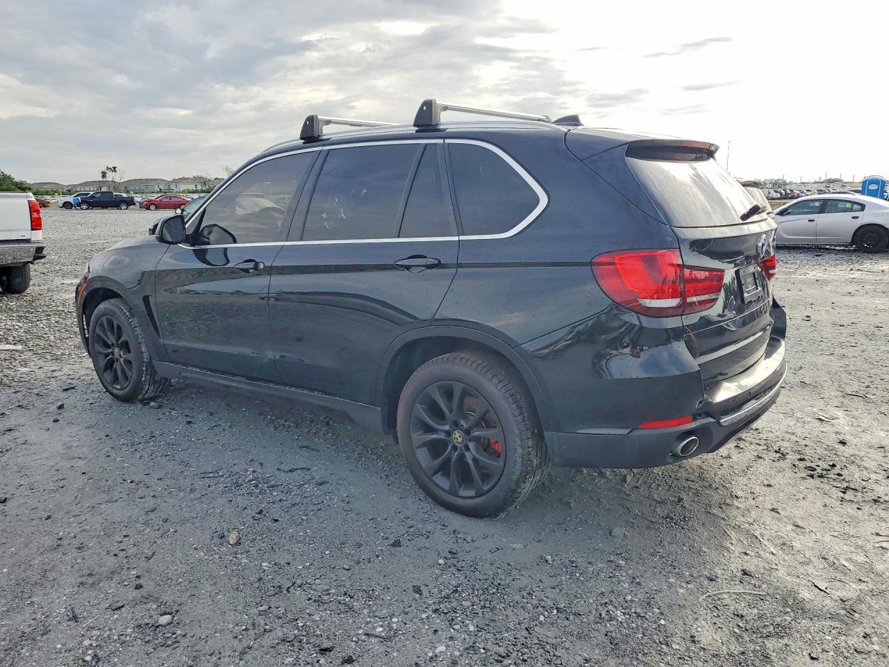 2015 BMW X5 xDrive35D - zdjęcie 2