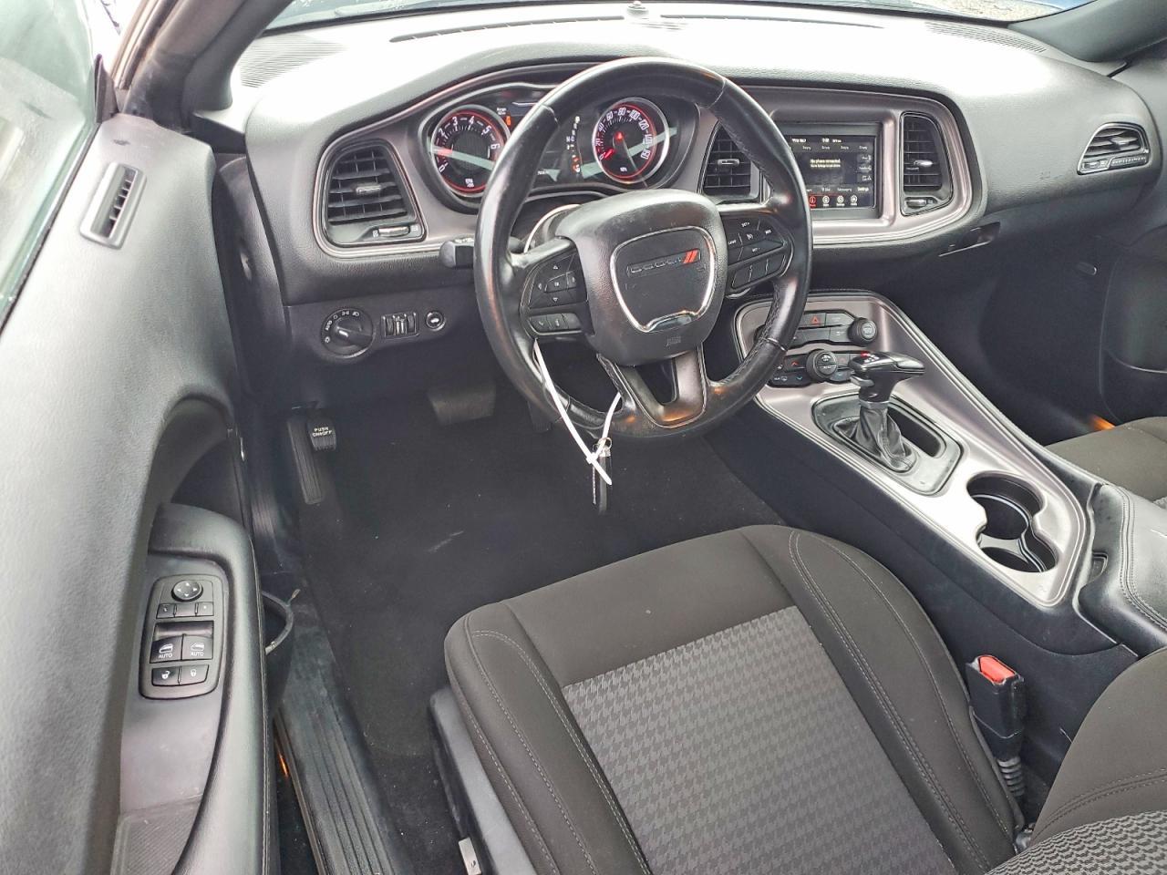 2023 Dodge Challenger Sxt - zdjęcie 8