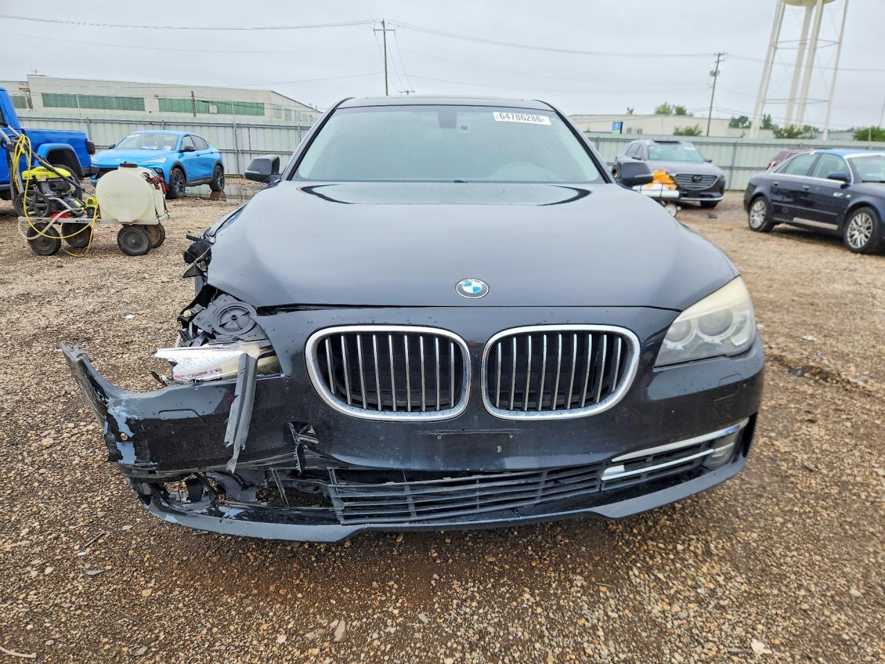 2013 BMW Seria 7 740Li - zdjęcie 5