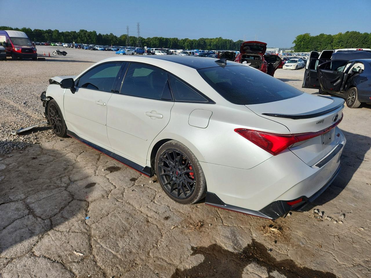 2021 Toyota Avalon Trd - zdjęcie 2