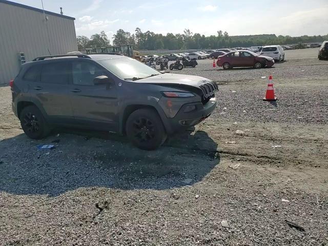 2015 Jeep Cherokee Trailhawk - zdjęcie 13