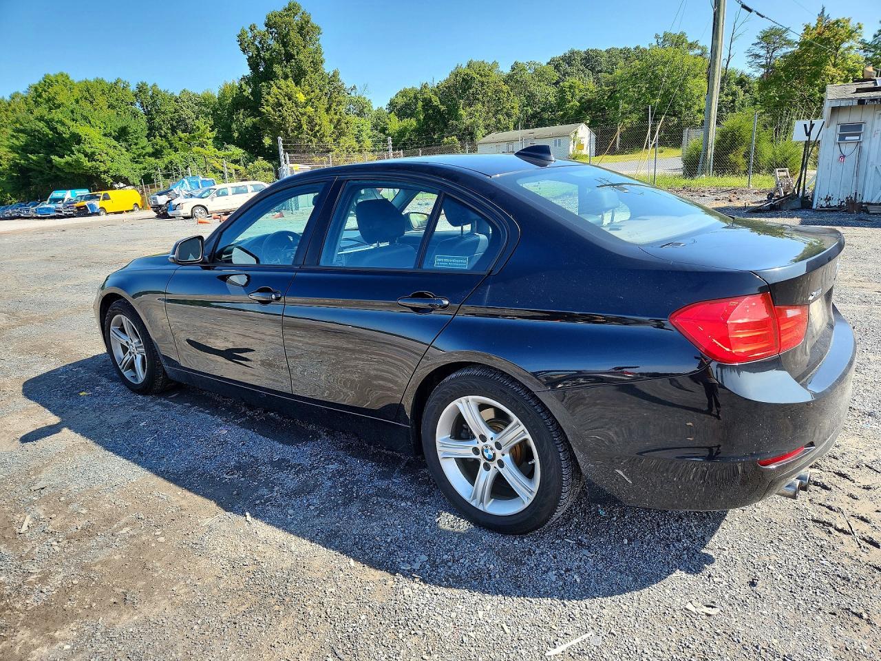 2015 BMW 328 Xi - zdjęcie 2