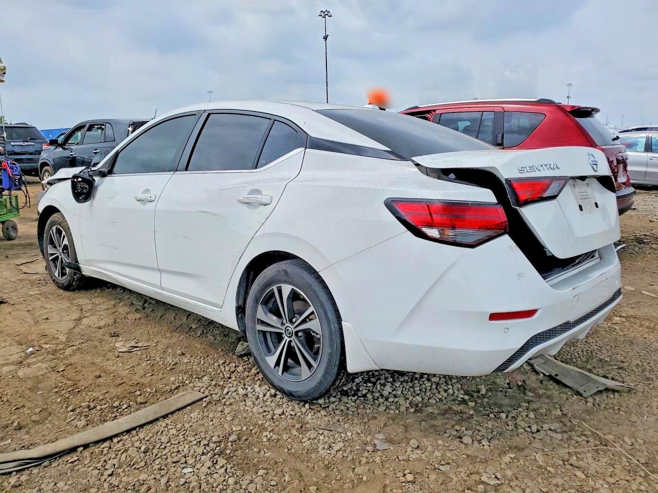 2023 Nissan Sentra Sv - zdjęcie 2