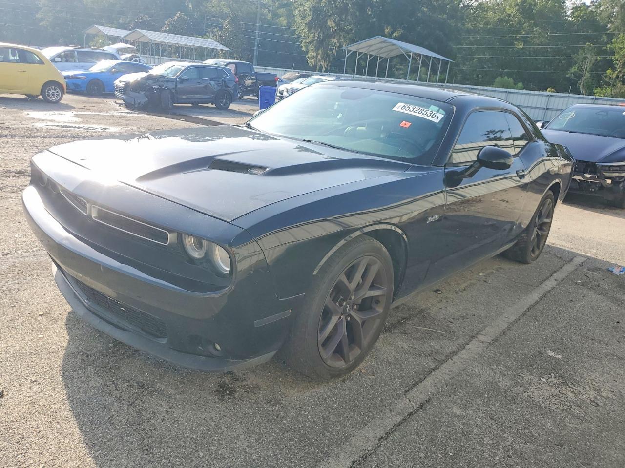2015 Dodge Challenger Sxt - zdjęcie główne