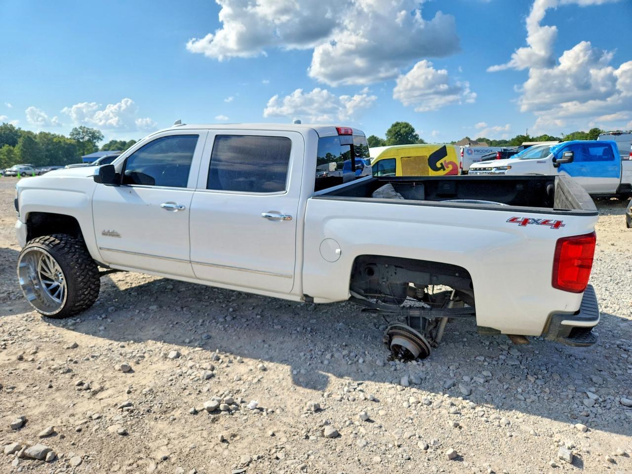 2017 Chevrolet Silverado K1500 High Country - zdjęcie 2